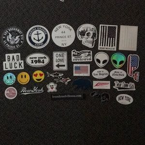30 BRANDY MELVILLE STICKERS